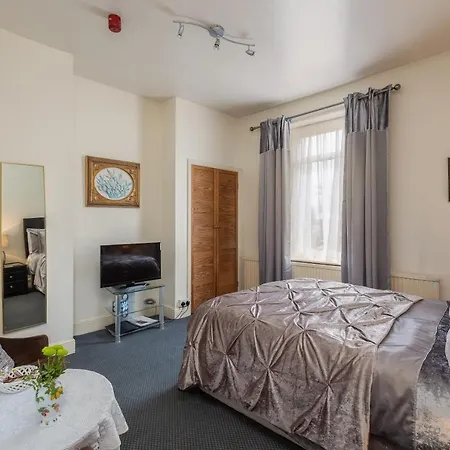 Crossways 3* Pickering