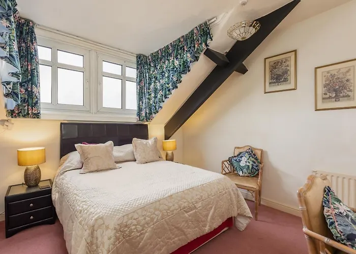 Crossways Bed & Breakfast